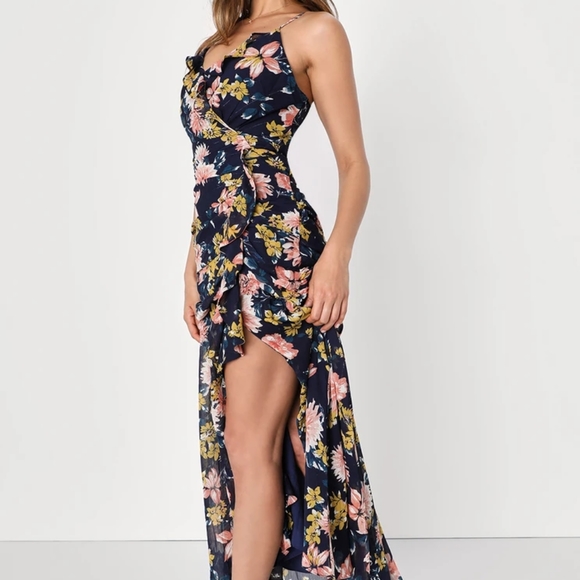Stunning Soiree Navy Blue Floral Print Ruched Midi Dress - Picture 7 of 9